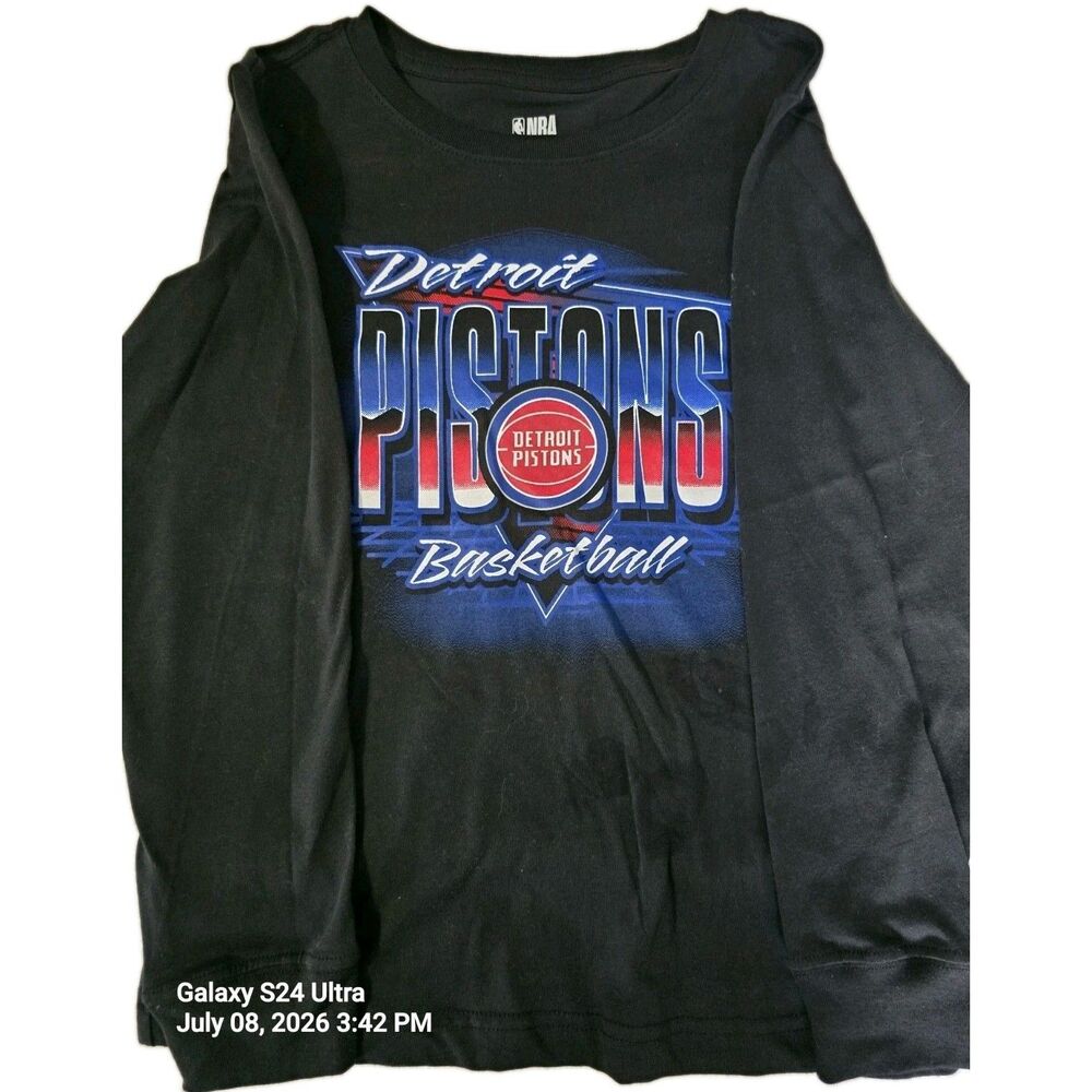 NBA Detroit Pistons Basketball Shirt Long Sleeve Black Size M NWOT